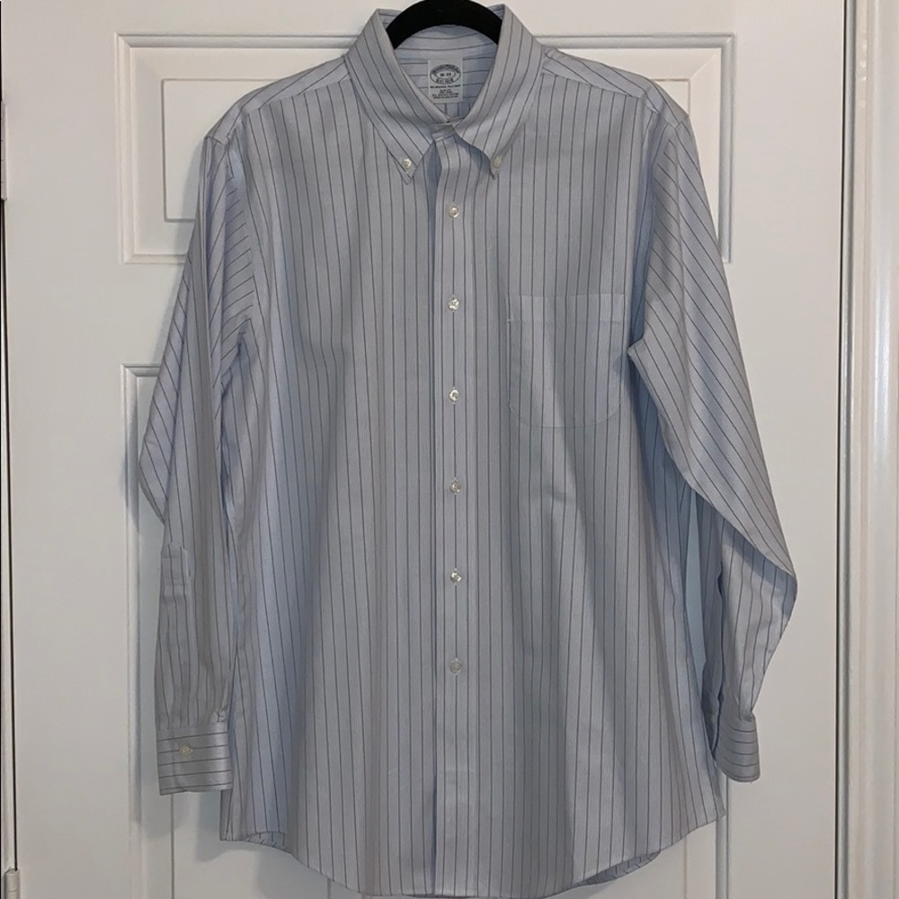 Men’s BrooksBrothers Button Up